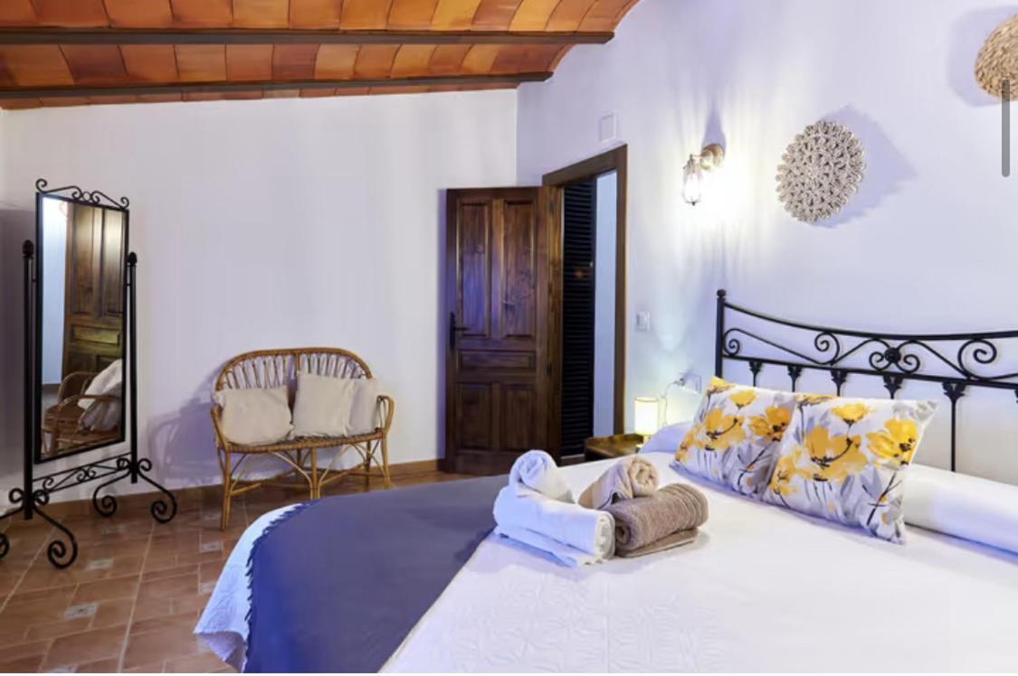 Alojamiento Turistico Loma Alta Cambil 外观 照片